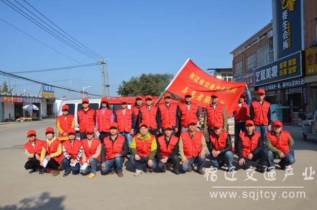 集团综合部开展十番社区创建全国文明城市社区宣传服务活动1.JPG